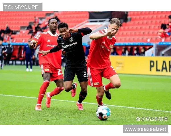 奥格斯堡胜汉堡,稳坐领头羊位置 奥格斯堡胜汉堡,稳坐领头羊位置