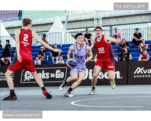 翟晓川的篮球之路:从青涩少年到职业球员的成长故事与奋斗历程 翟晓川的篮球之路:从青涩少年到职业球员的成长故事与奋斗历程