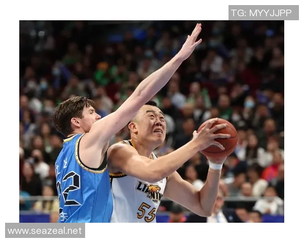 CBA精彩对决广东队力克上海队展现强大实力