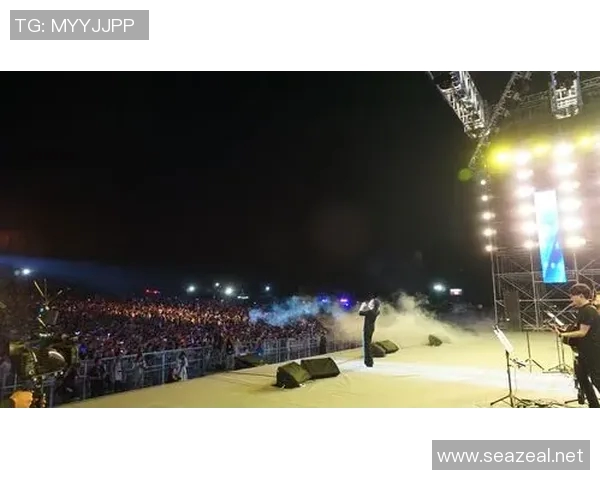 圣诞老人对决乌鸦人谁能在节日中赢得更多的欢笑与祝福